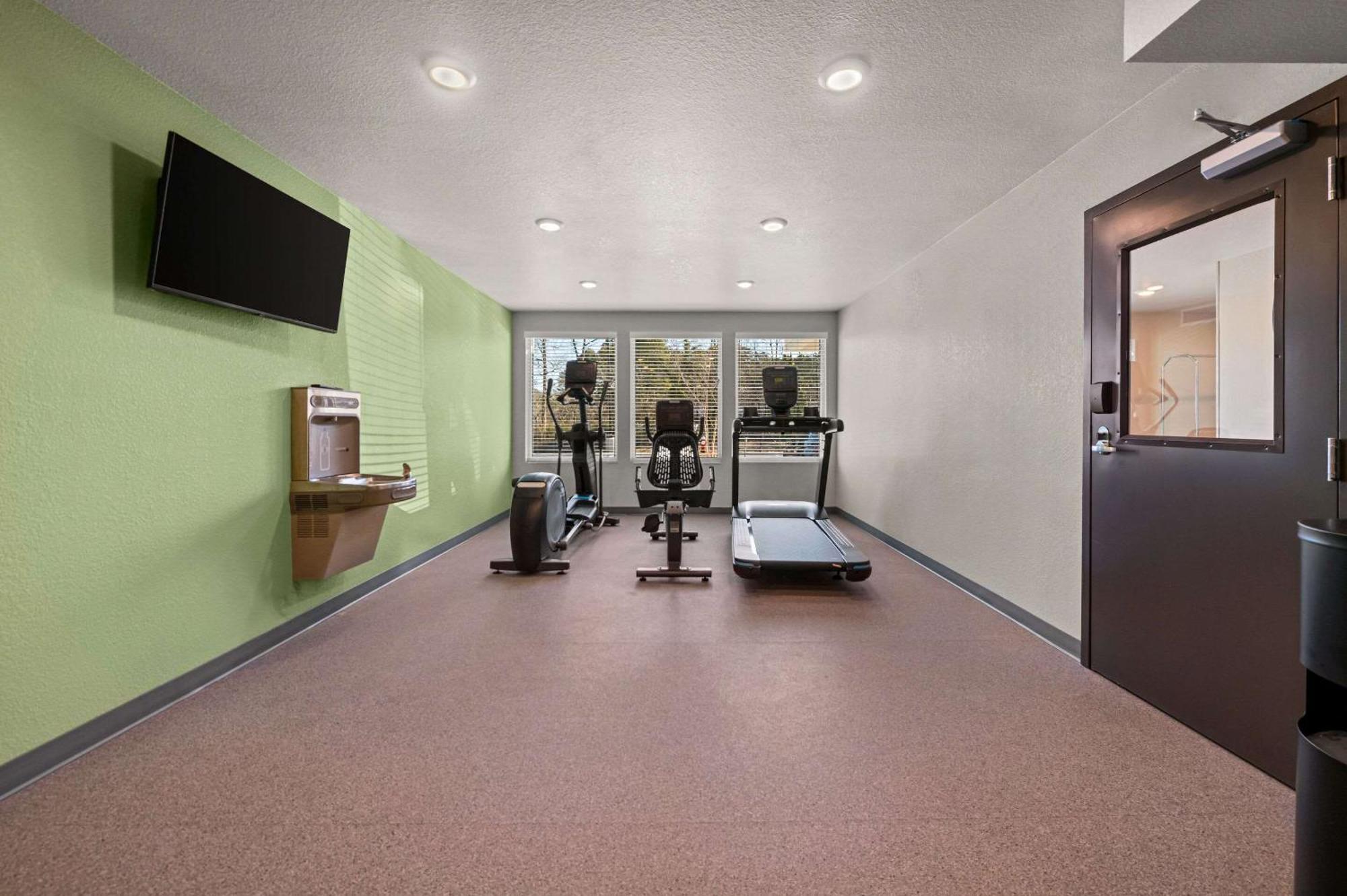 Woodspring Suites Yorktown Ньюпорт-Ньюс Экстерьер фото