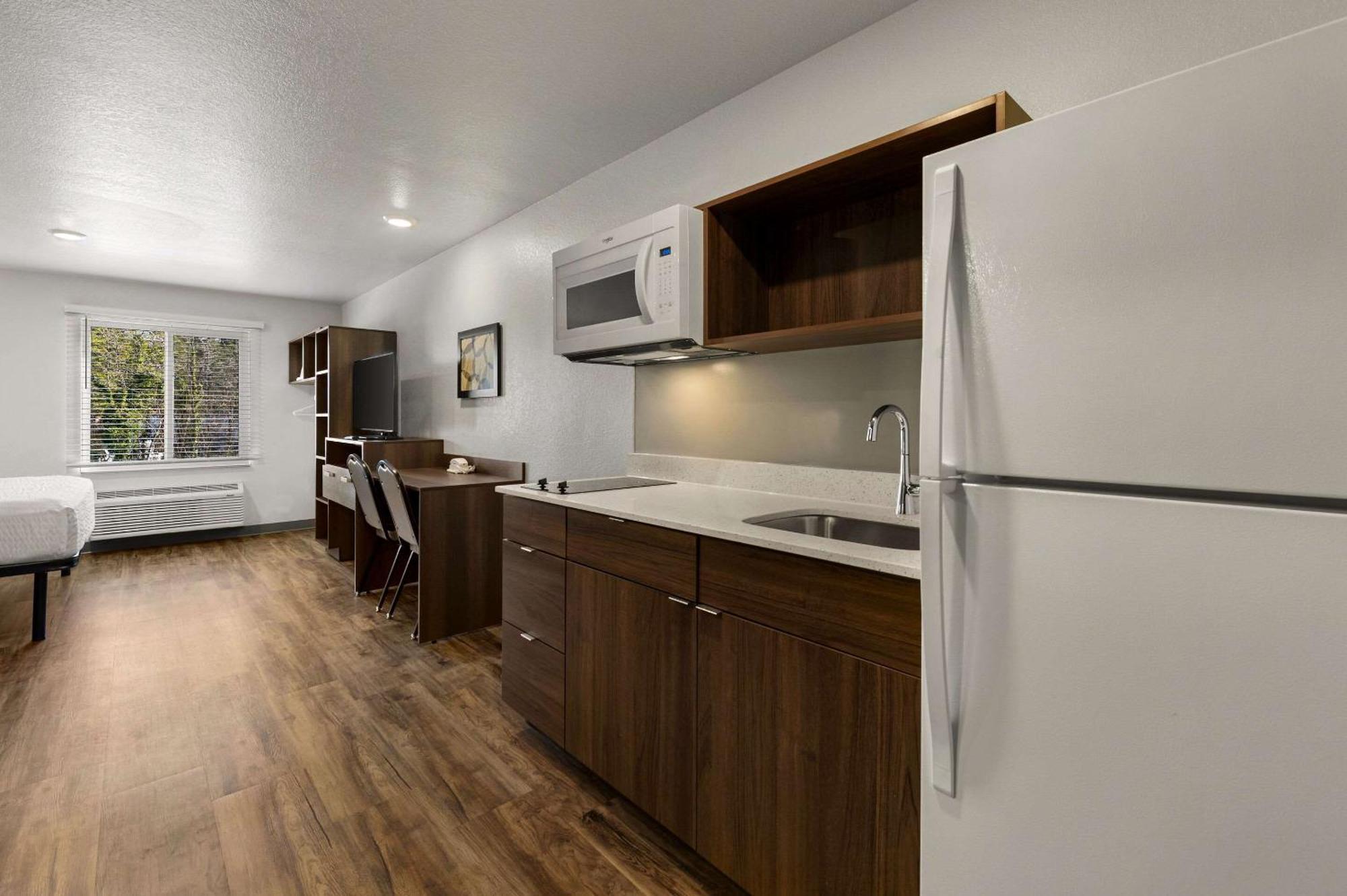 Woodspring Suites Yorktown Ньюпорт-Ньюс Экстерьер фото