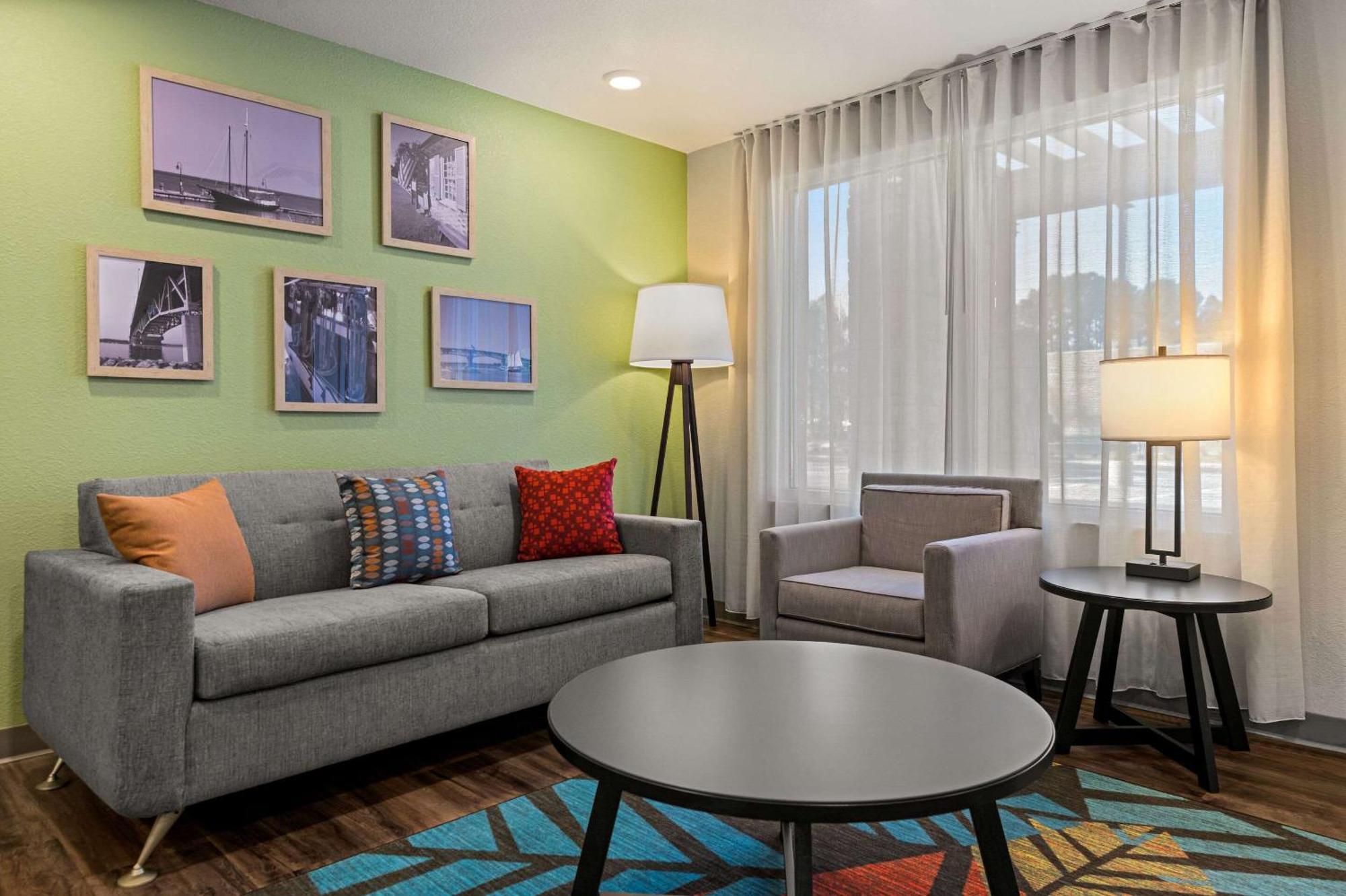 Woodspring Suites Yorktown Ньюпорт-Ньюс Экстерьер фото