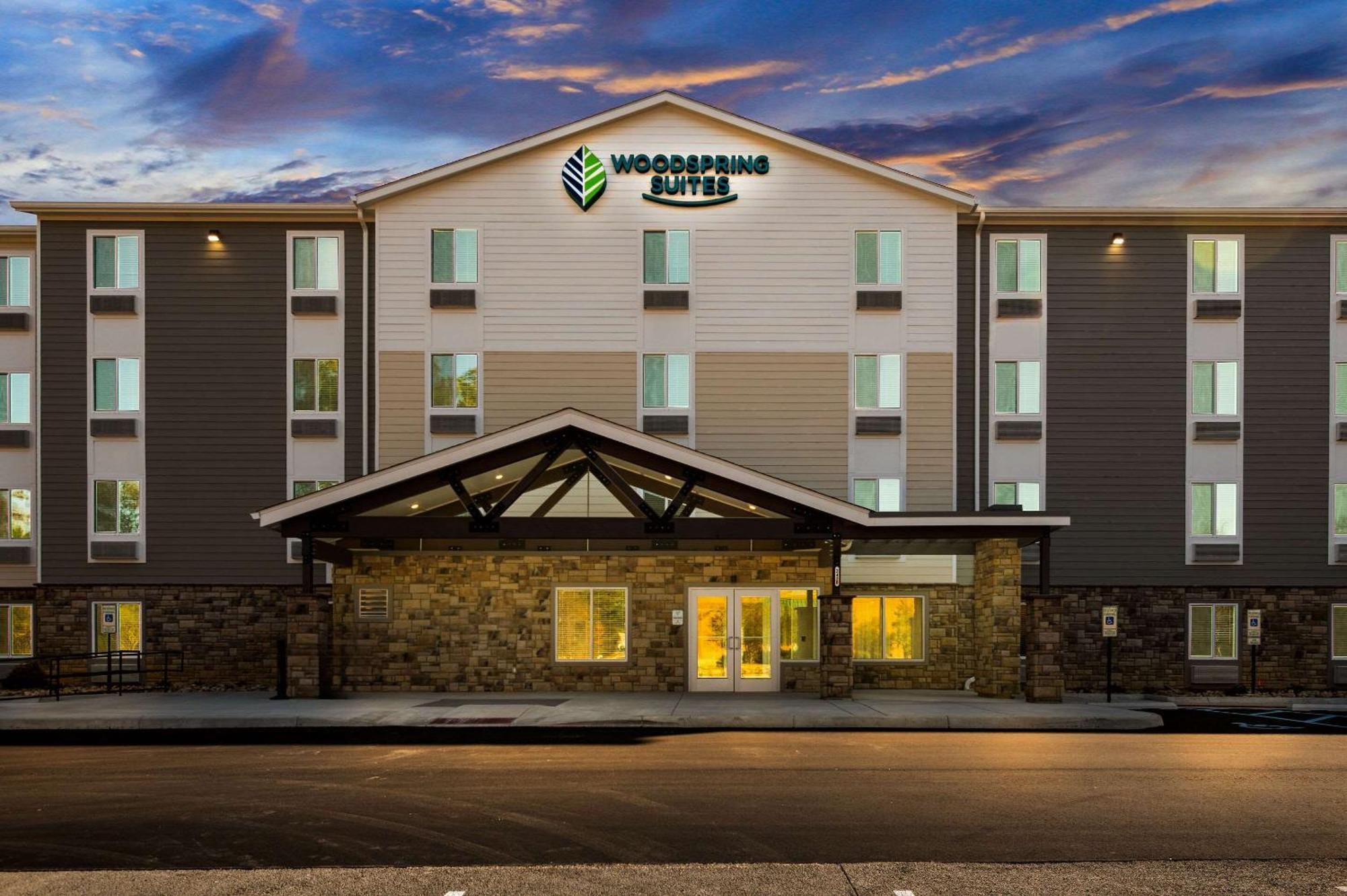 Woodspring Suites Yorktown Ньюпорт-Ньюс Экстерьер фото