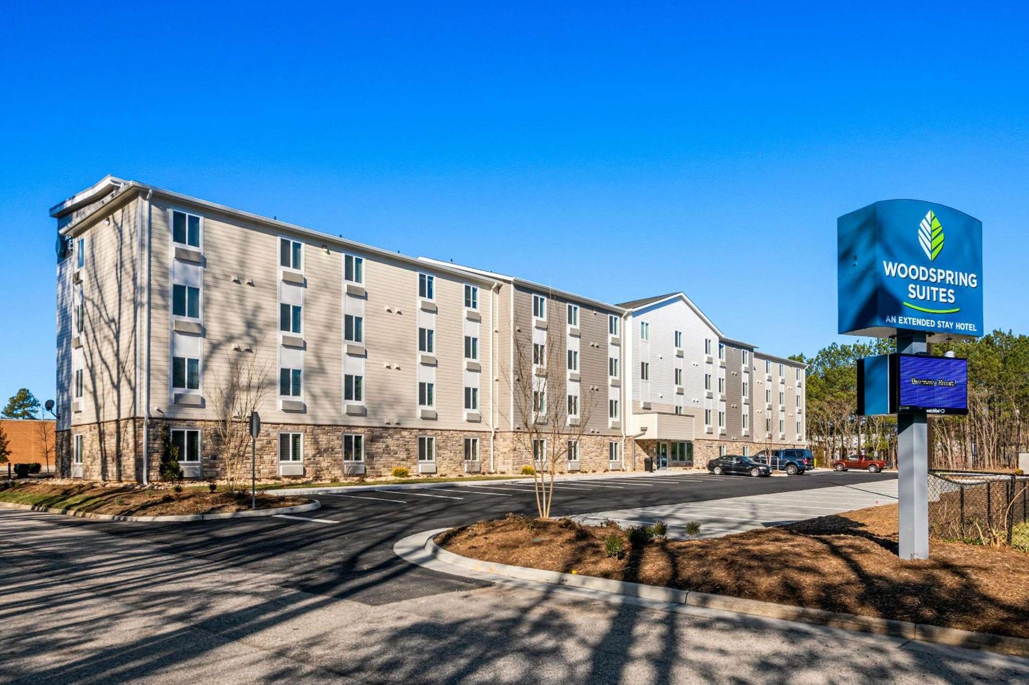 Woodspring Suites Yorktown Ньюпорт-Ньюс Экстерьер фото